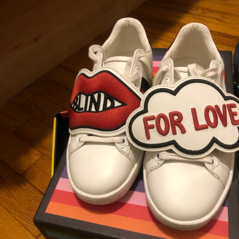 Pre owned Gucci sneakers condition 6/10